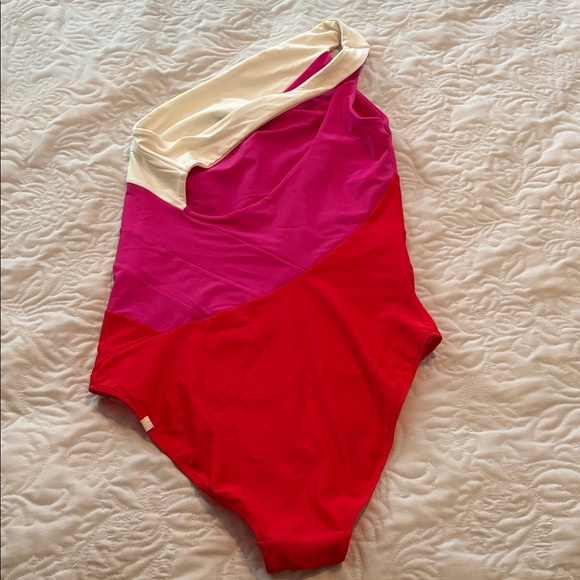 Summersalt sidestroke. Size 10. - Picture 3 of 5